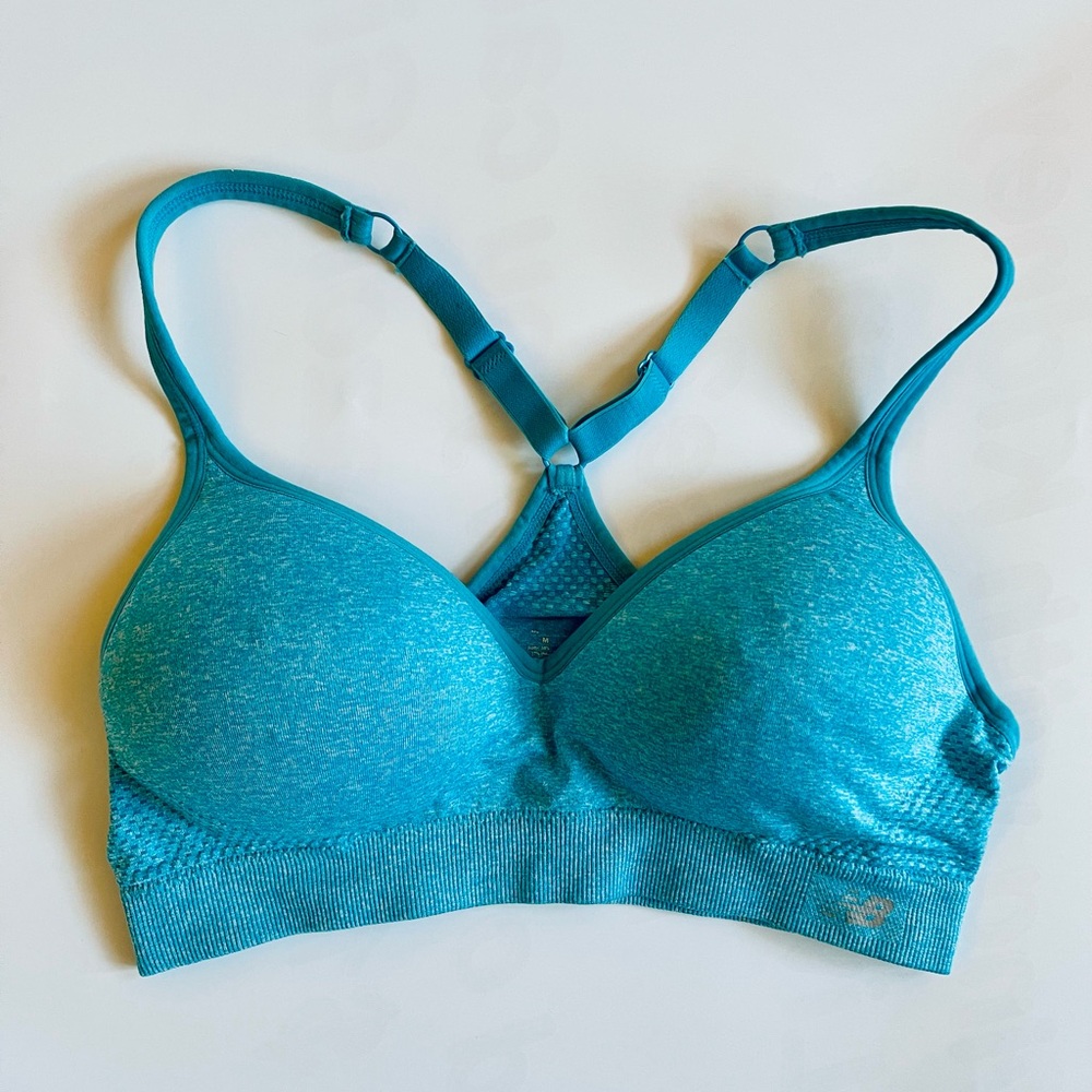 New Balance Medium Turquoise Women's Sports Bra